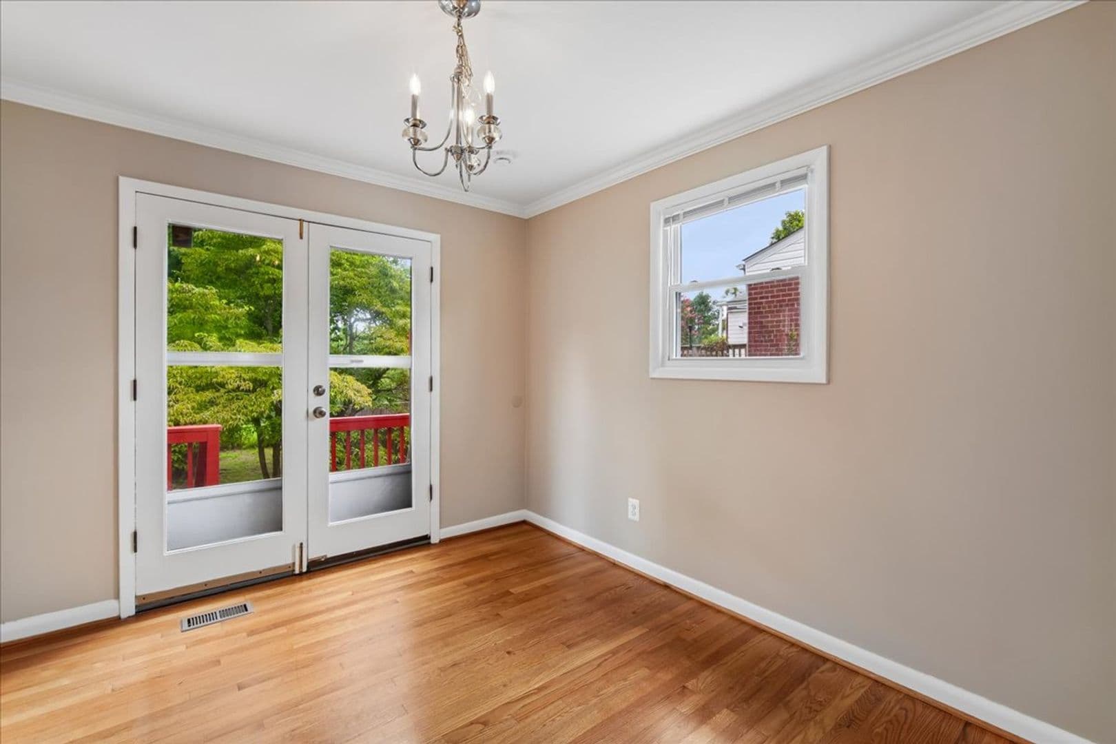 North Bethesda House: 11705 Ashley Drive