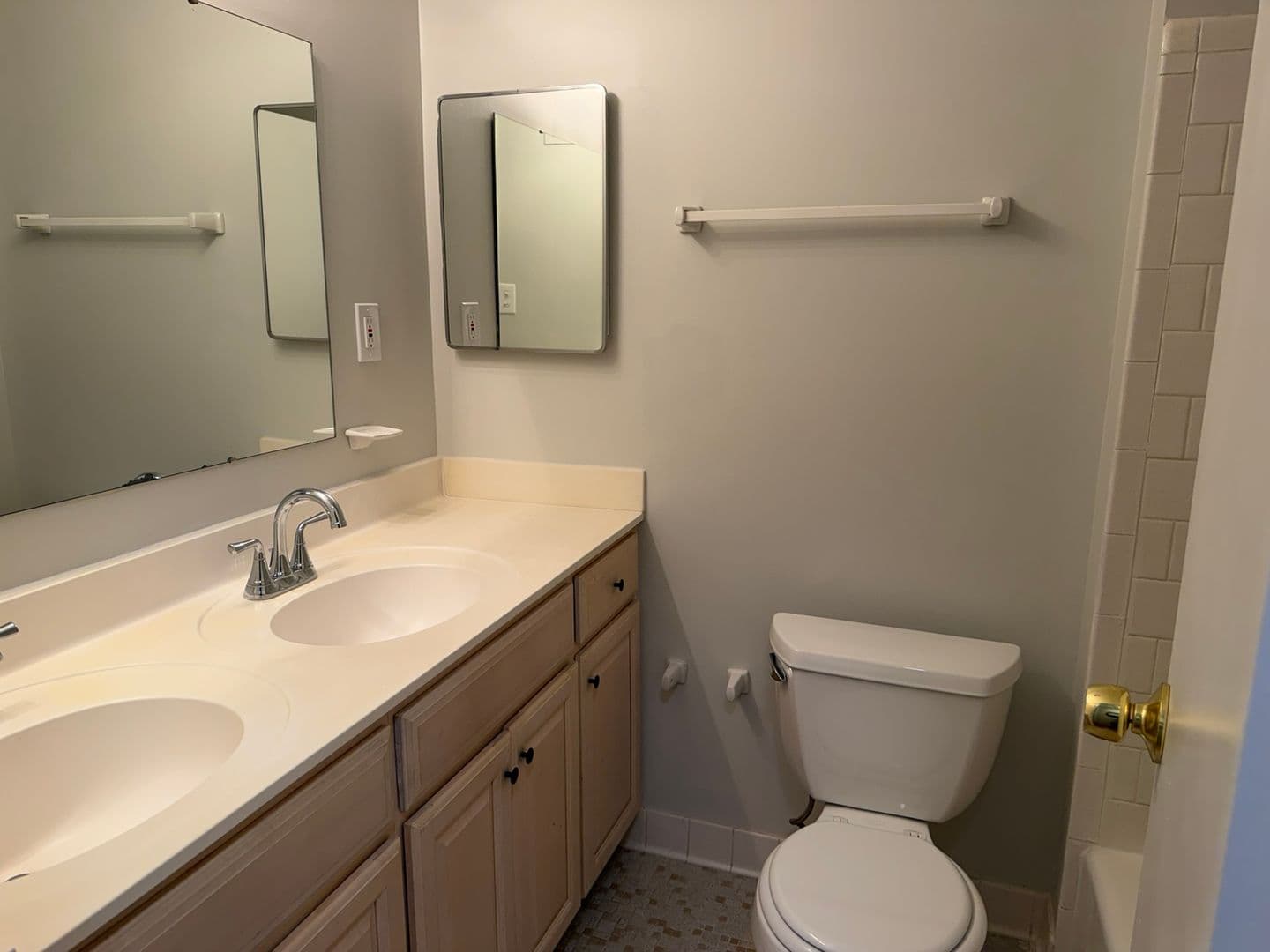 Rockville House: 14015 Congress Drive
