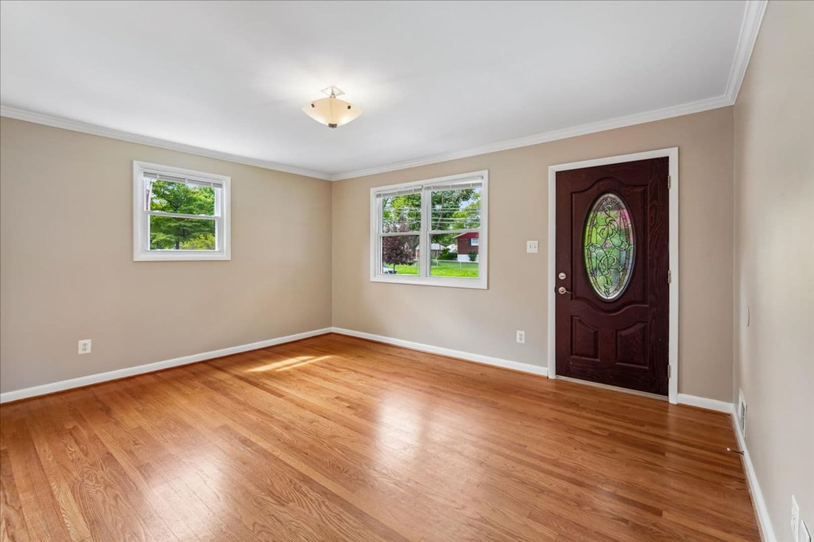 North Bethesda House: 11705 Ashley Drive