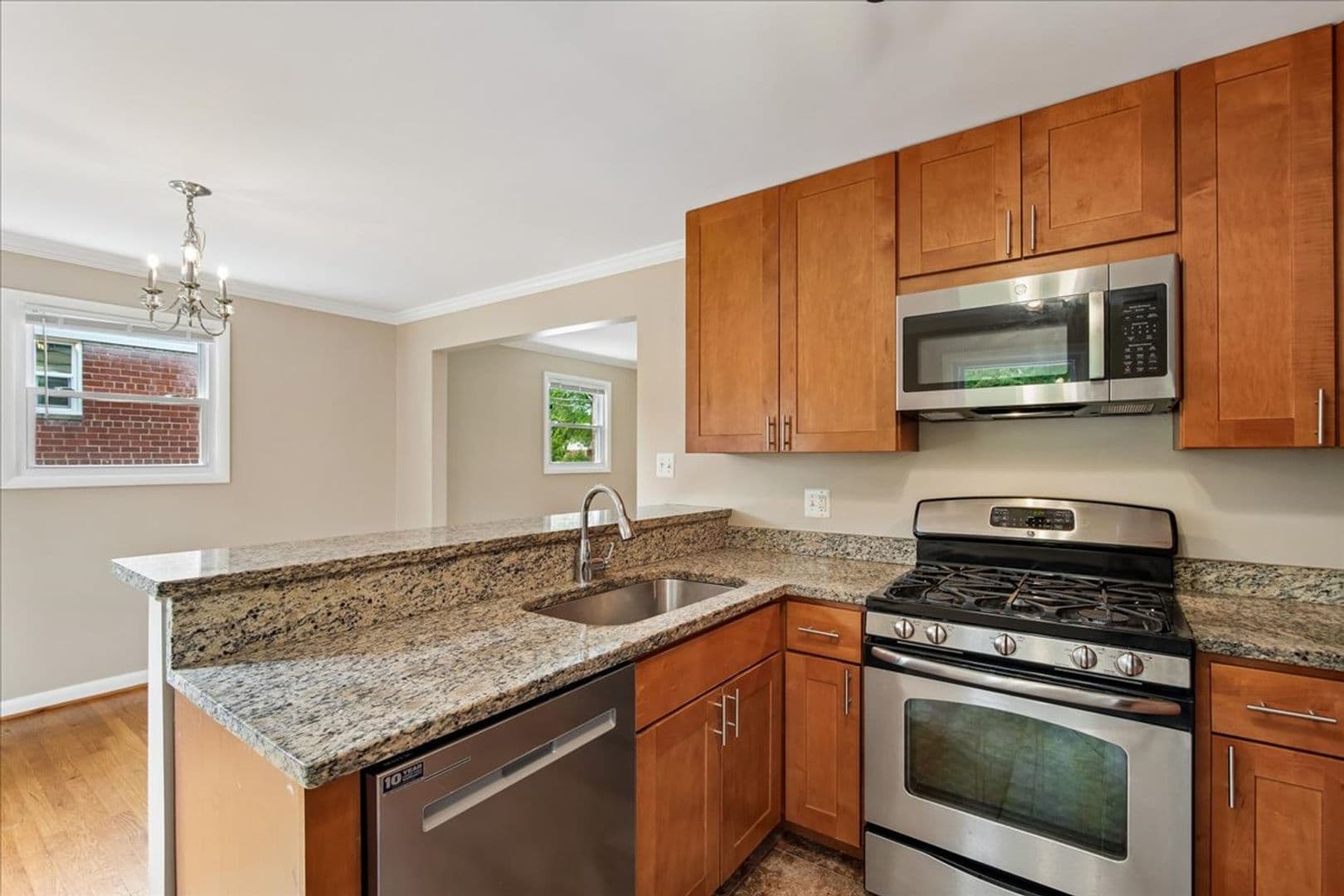 North Bethesda House: 11705 Ashley Drive