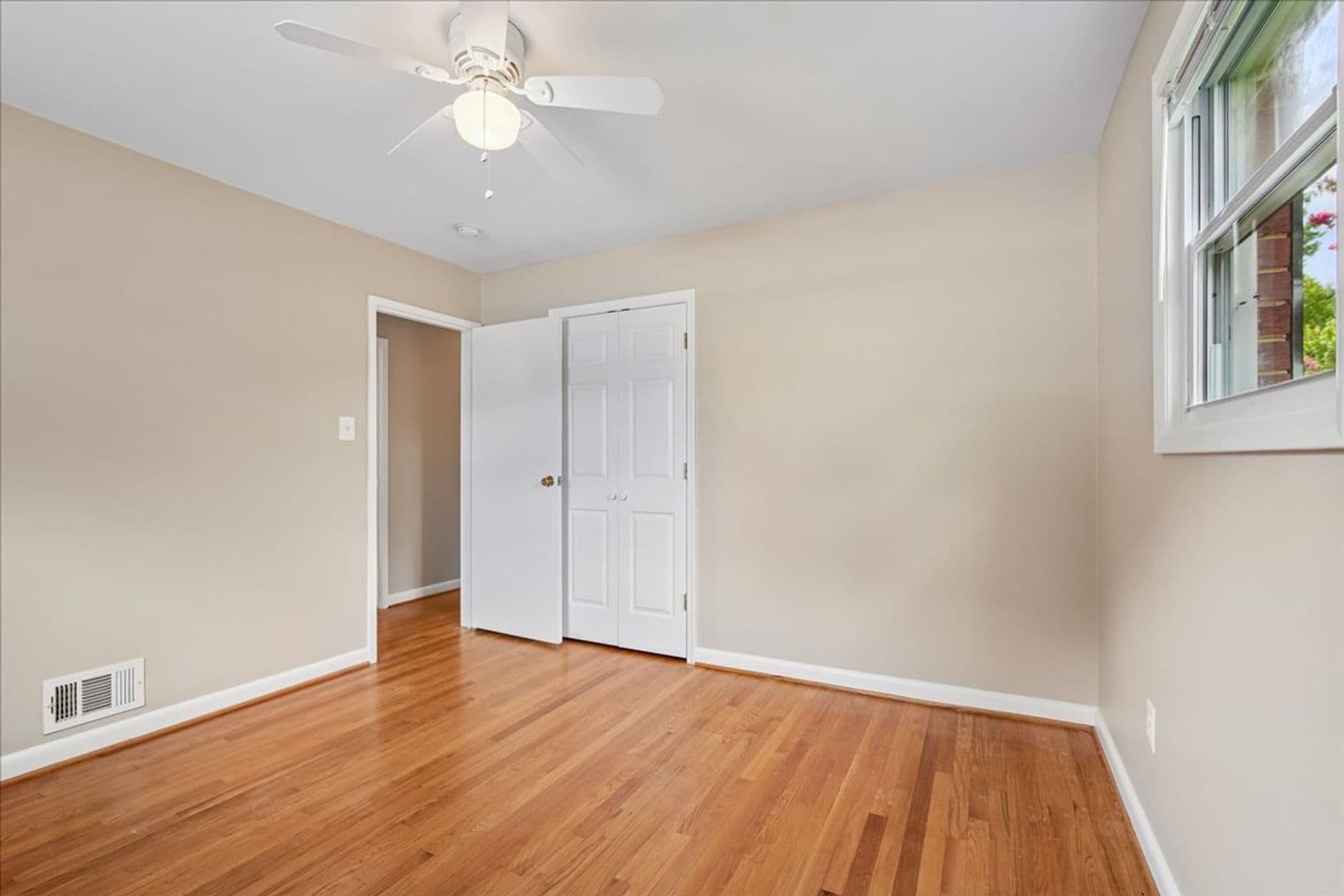 North Bethesda House: 11705 Ashley Drive