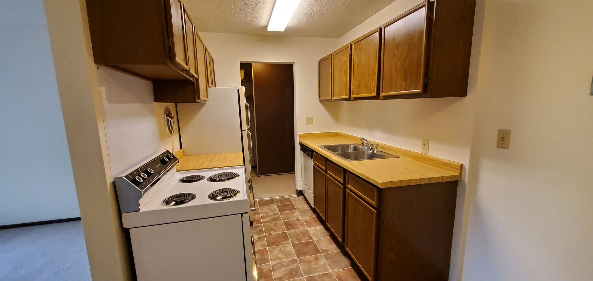 Menomonie Apartment: 420 Heller Rd