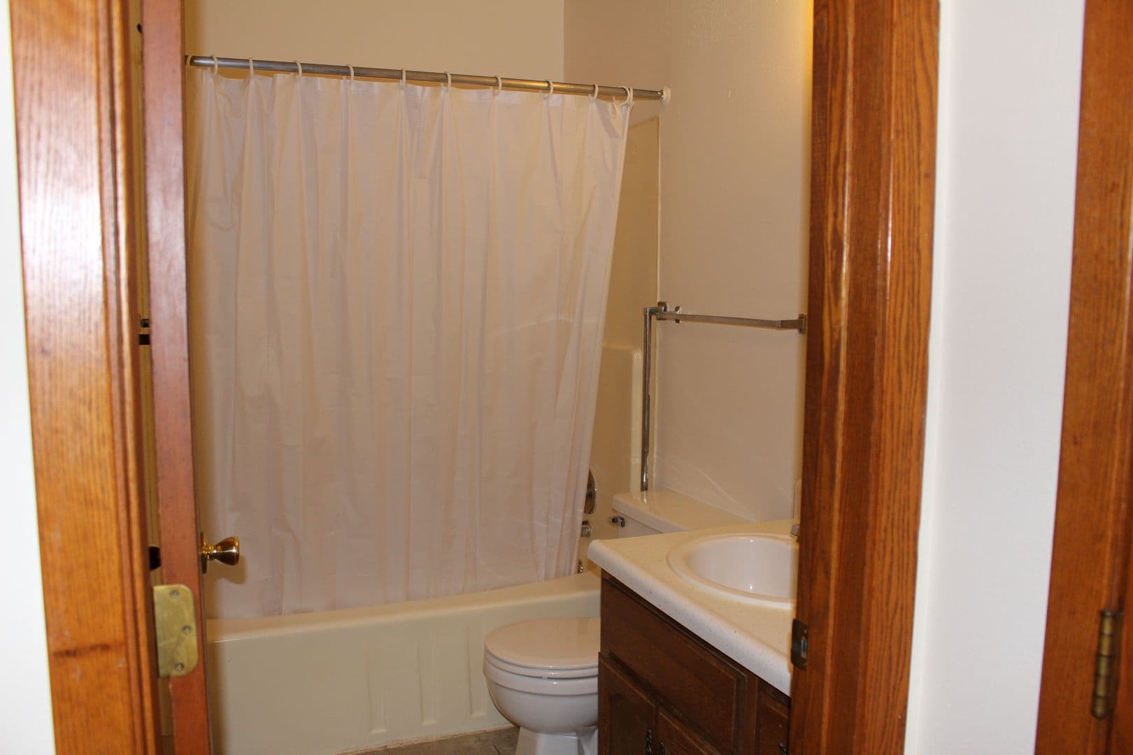Ridgeland Apartment: 400 & 401 Scranton St