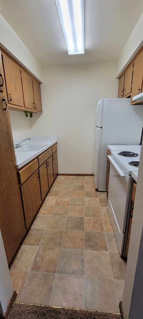 Menomonie Apartment: 1710 & 1712 W 5th Street