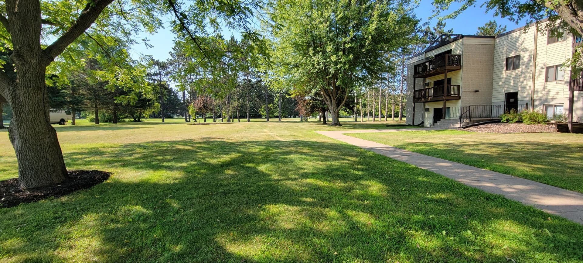 Menomonie Apartment: 420 Heller Rd