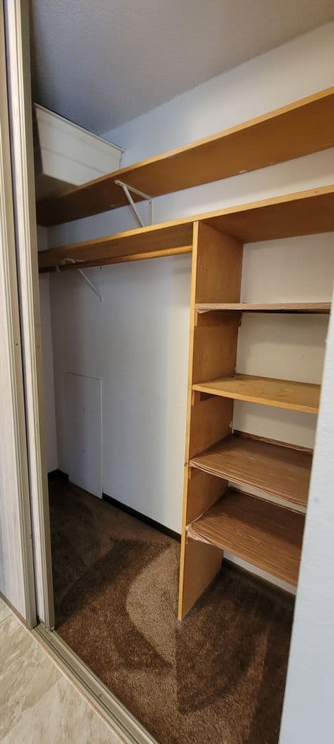 Menomonie Apartment: 420 Heller Rd