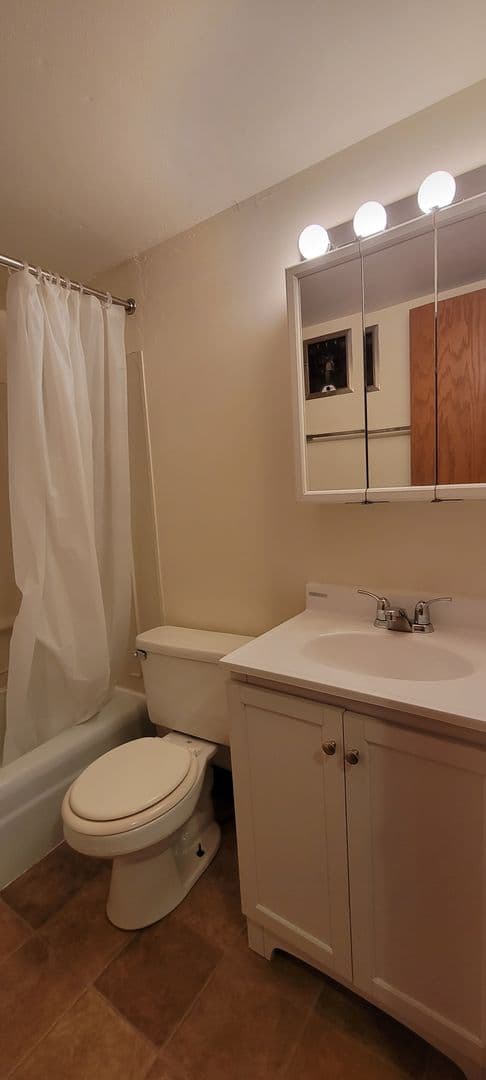 Menomonie Apartment: 1710 & 1712 W 5th Street