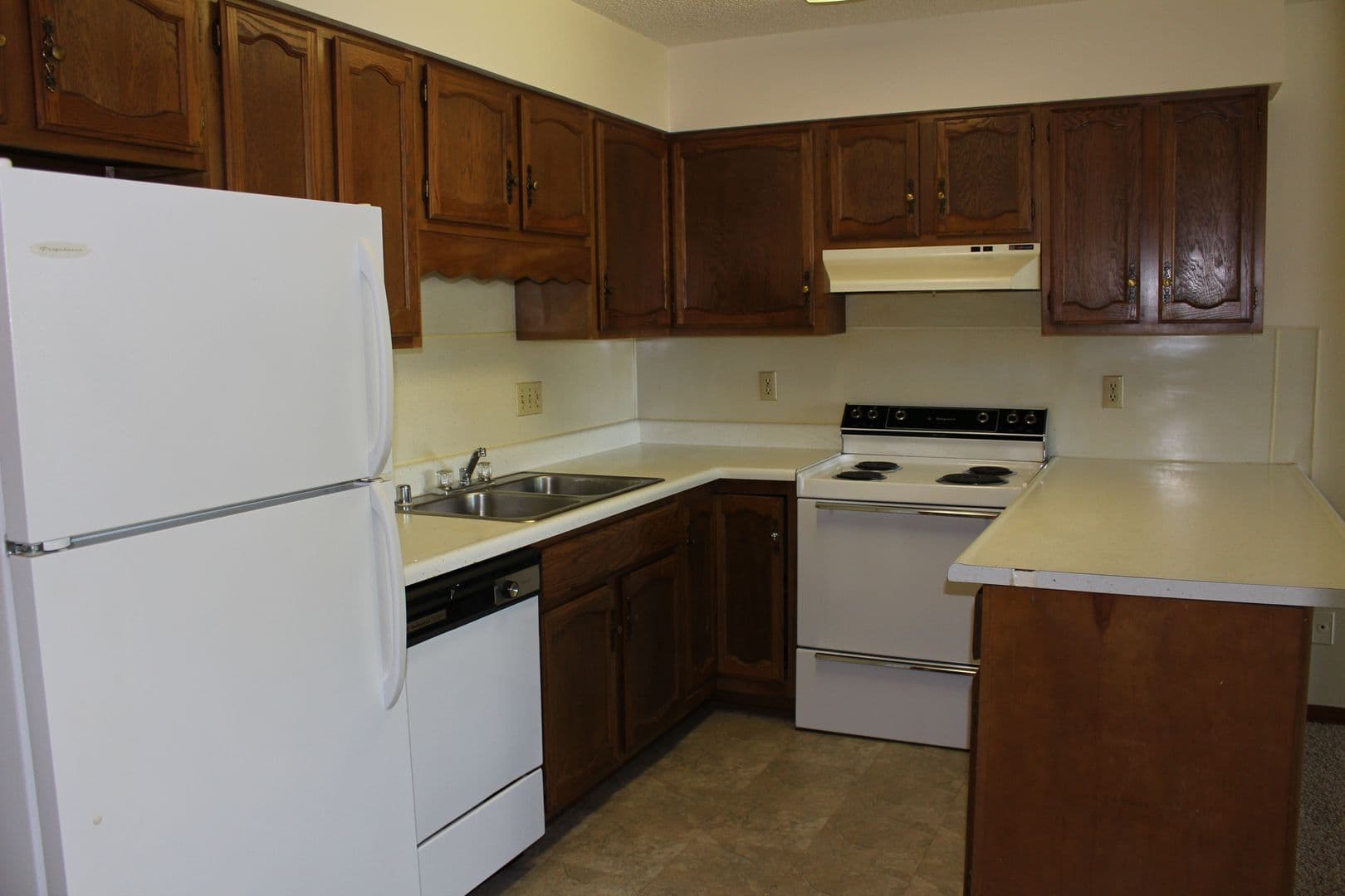 Ridgeland Apartment: 400 & 401 Scranton St