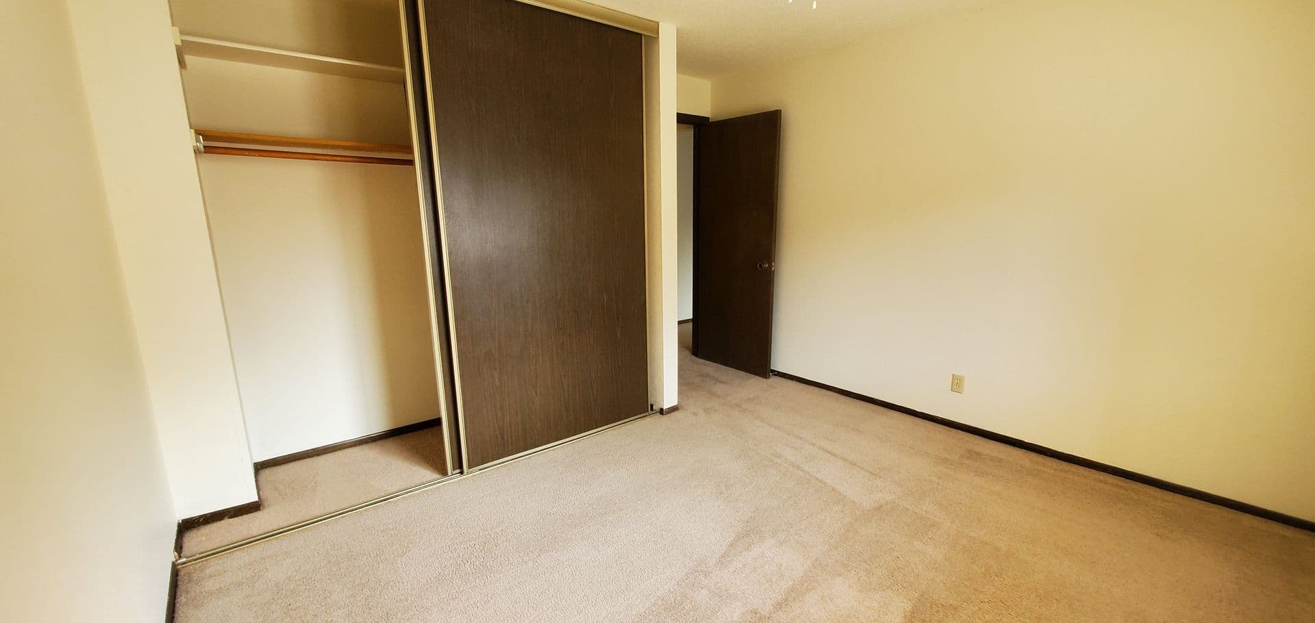 Menomonie Apartment: 420 Heller Rd