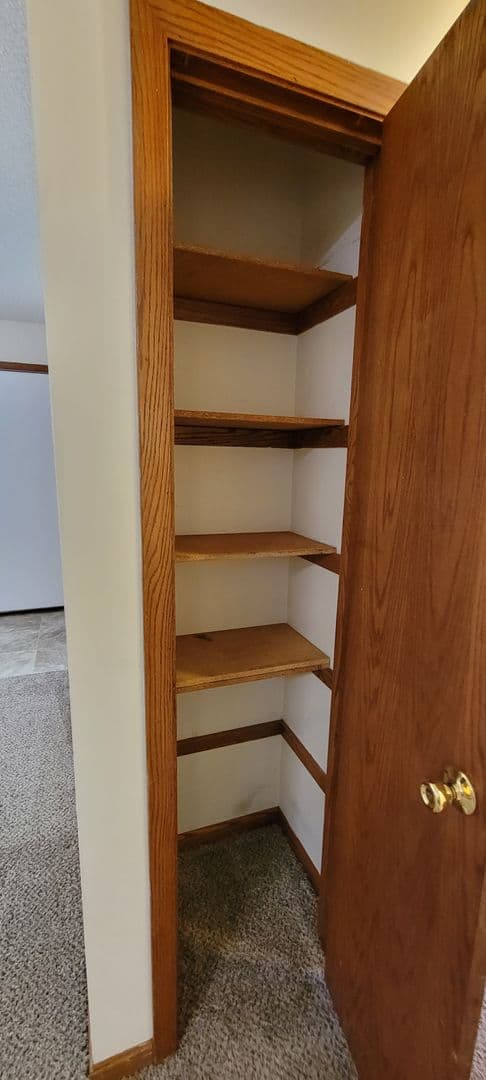 Colfax Apartment: 806, 808, 900, 902 University Ave