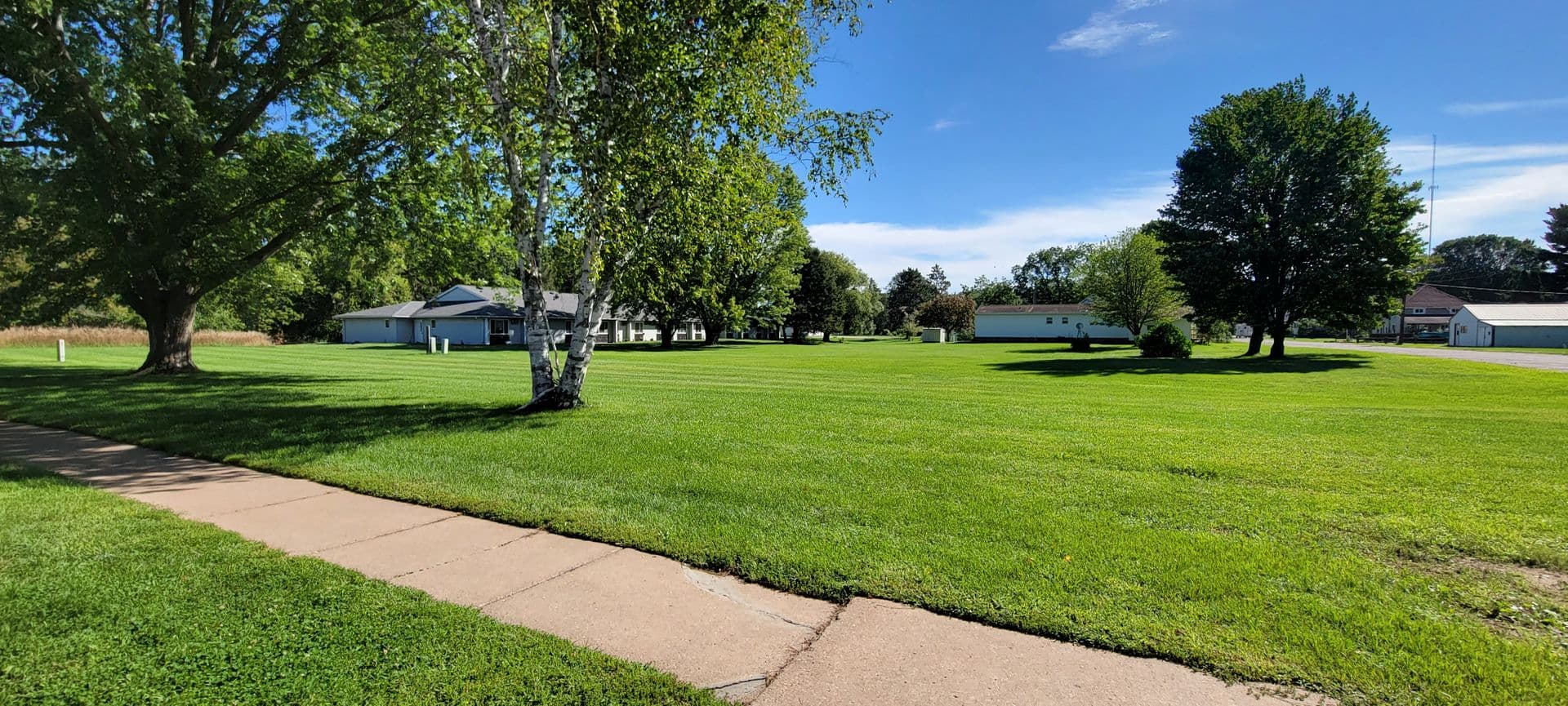 Ridgeland Apartment: 400 & 401 Scranton St
