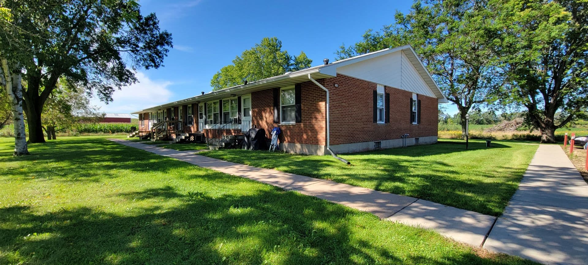 Ridgeland Apartment: 400 & 401 Scranton St
