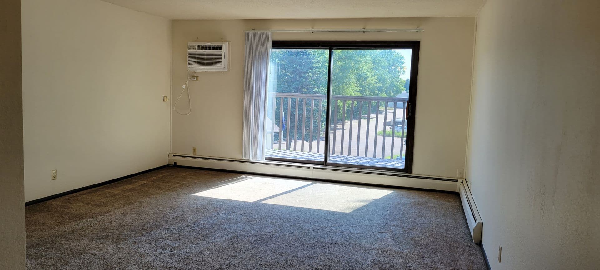 Menomonie Apartment: 420 Heller Rd