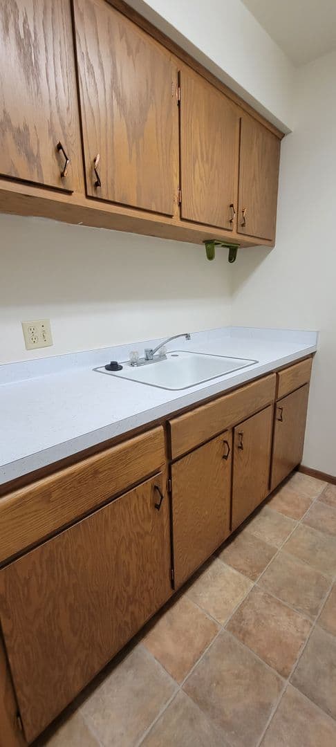 Menomonie Apartment: 1710 & 1712 W 5th Street