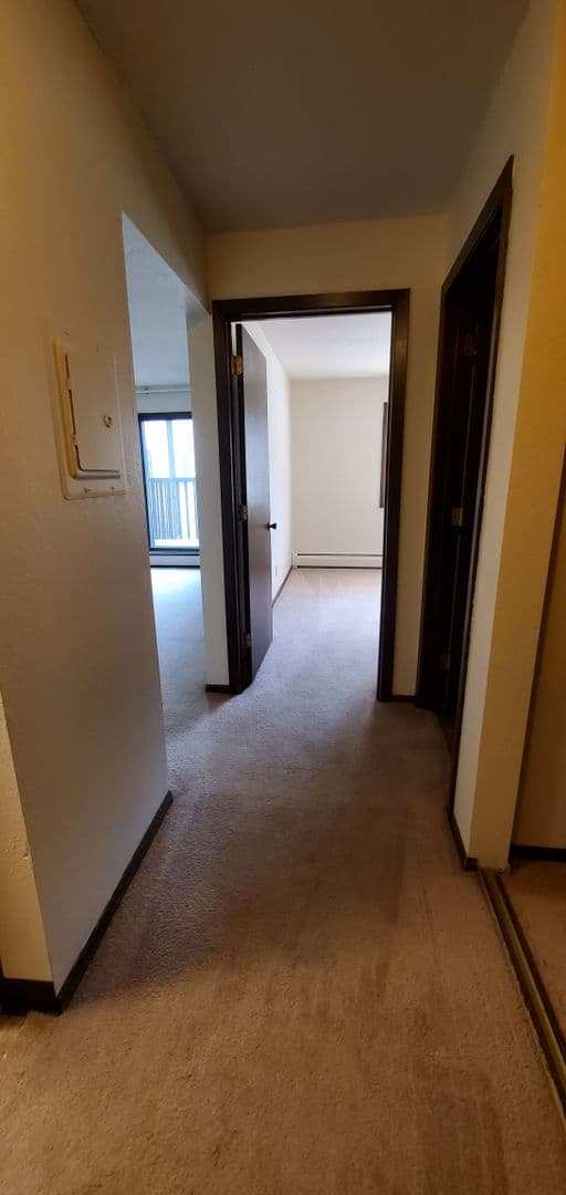 Menomonie Apartment: 420 Heller Rd