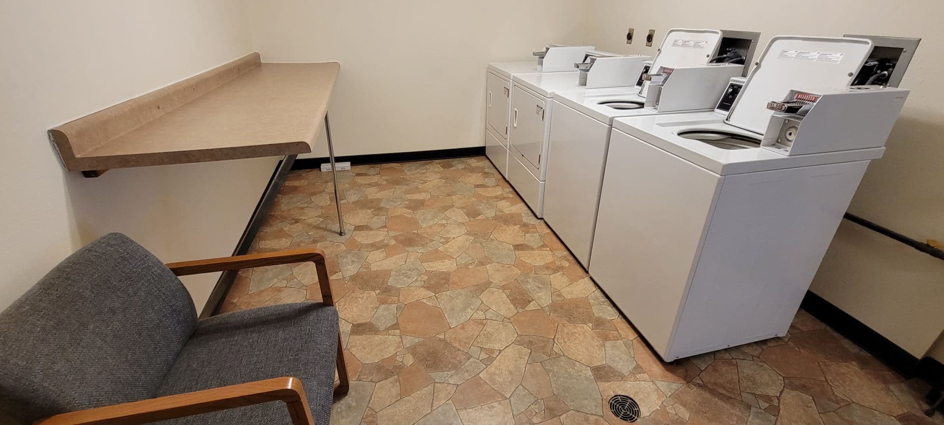 Menomonie Apartment: 420 Heller Rd