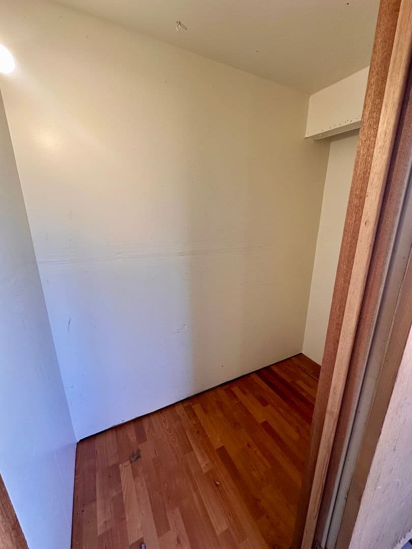 Tualatin Apartment: 6685 SW Sagert St.