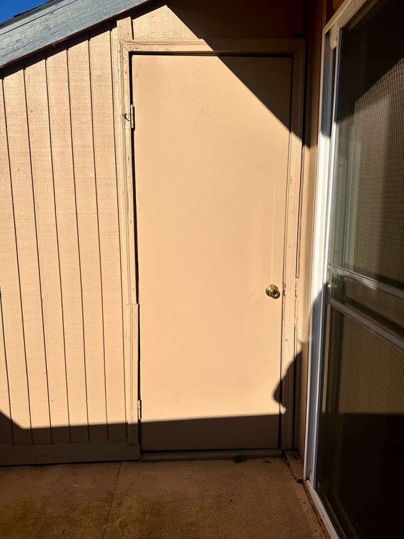 Tualatin Apartment: 6685 SW Sagert St.