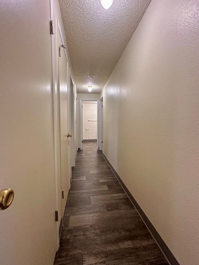 Tualatin Apartment: 6685 SW Sagert St.