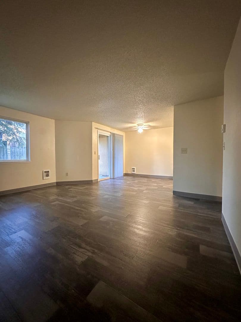 Tualatin Apartment: 6685 SW Sagert St.