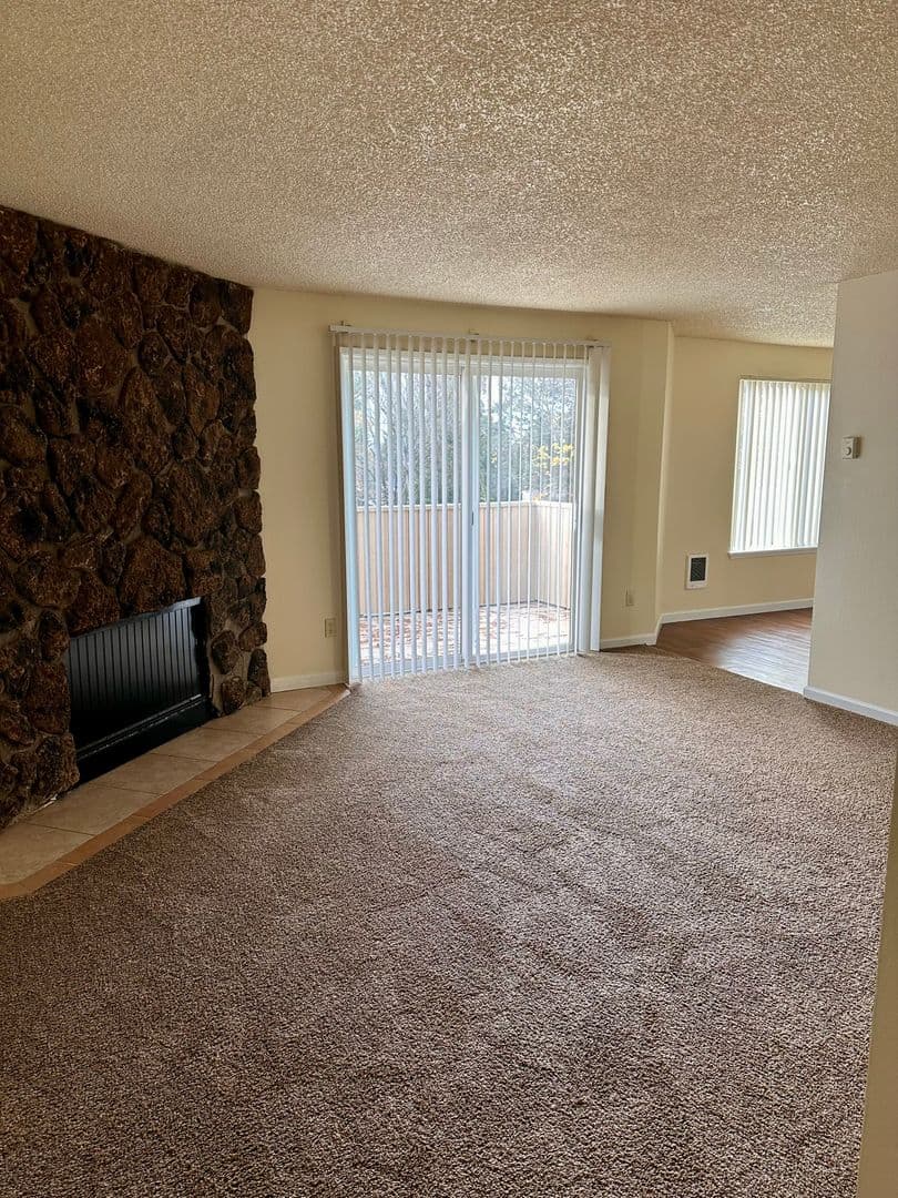 Tualatin Apartment: 6685 SW Sagert St.