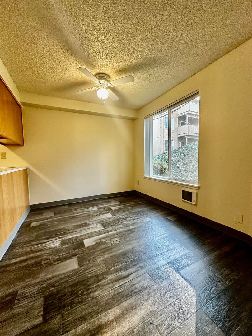 Tualatin Apartment: 6685 SW Sagert St.