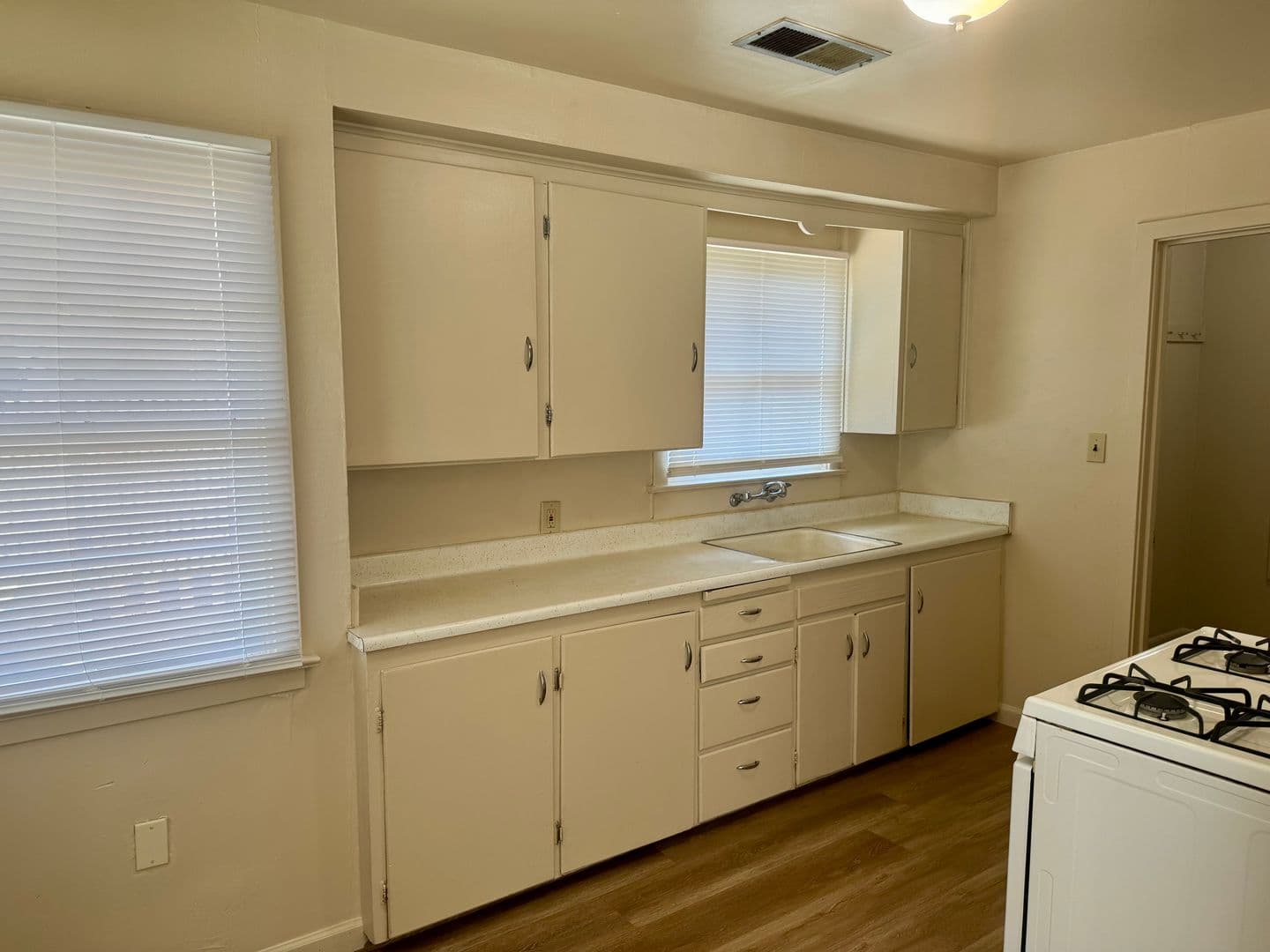 Merced Apartment: W 20th St