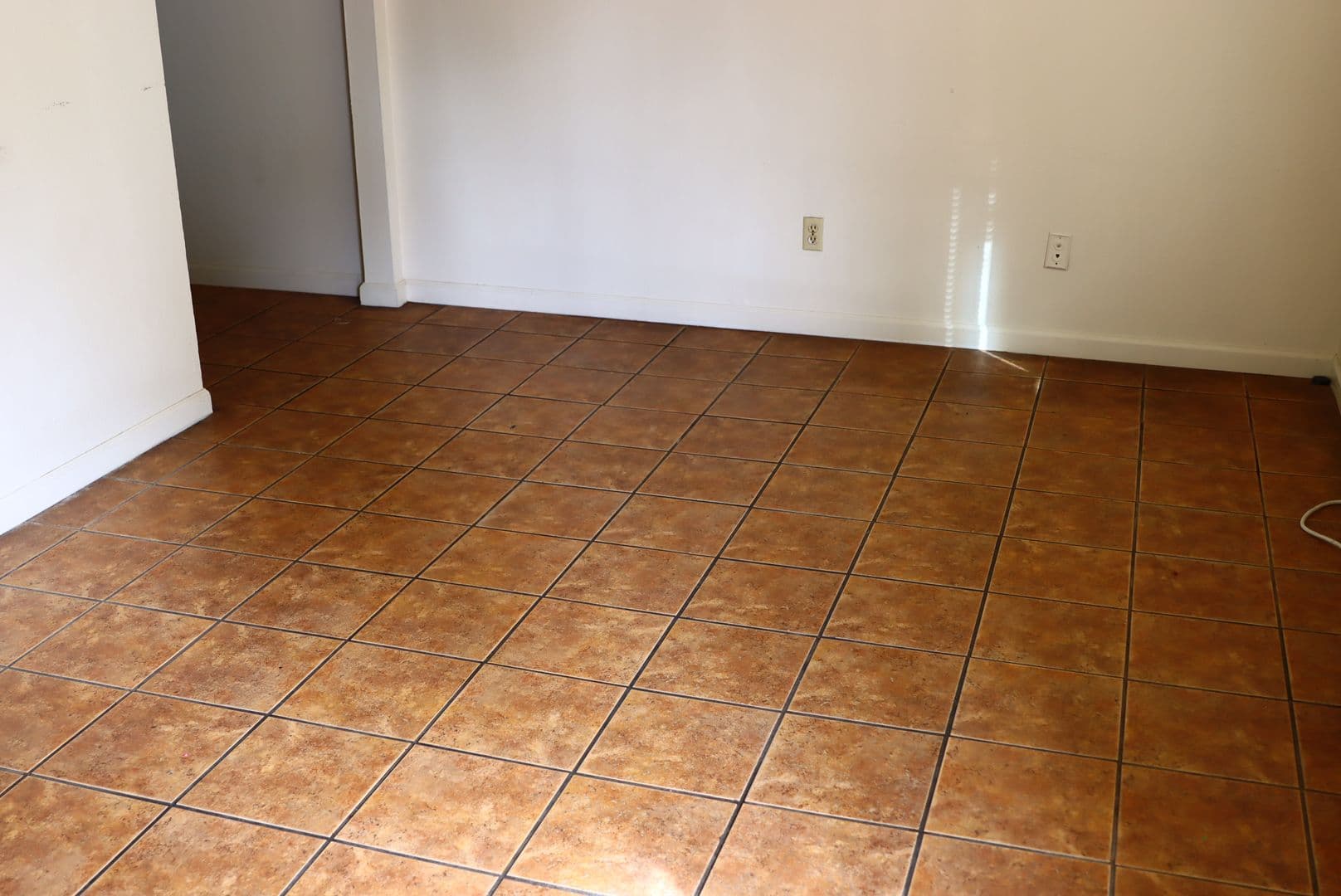Merced Apartment: 308 W 20th St