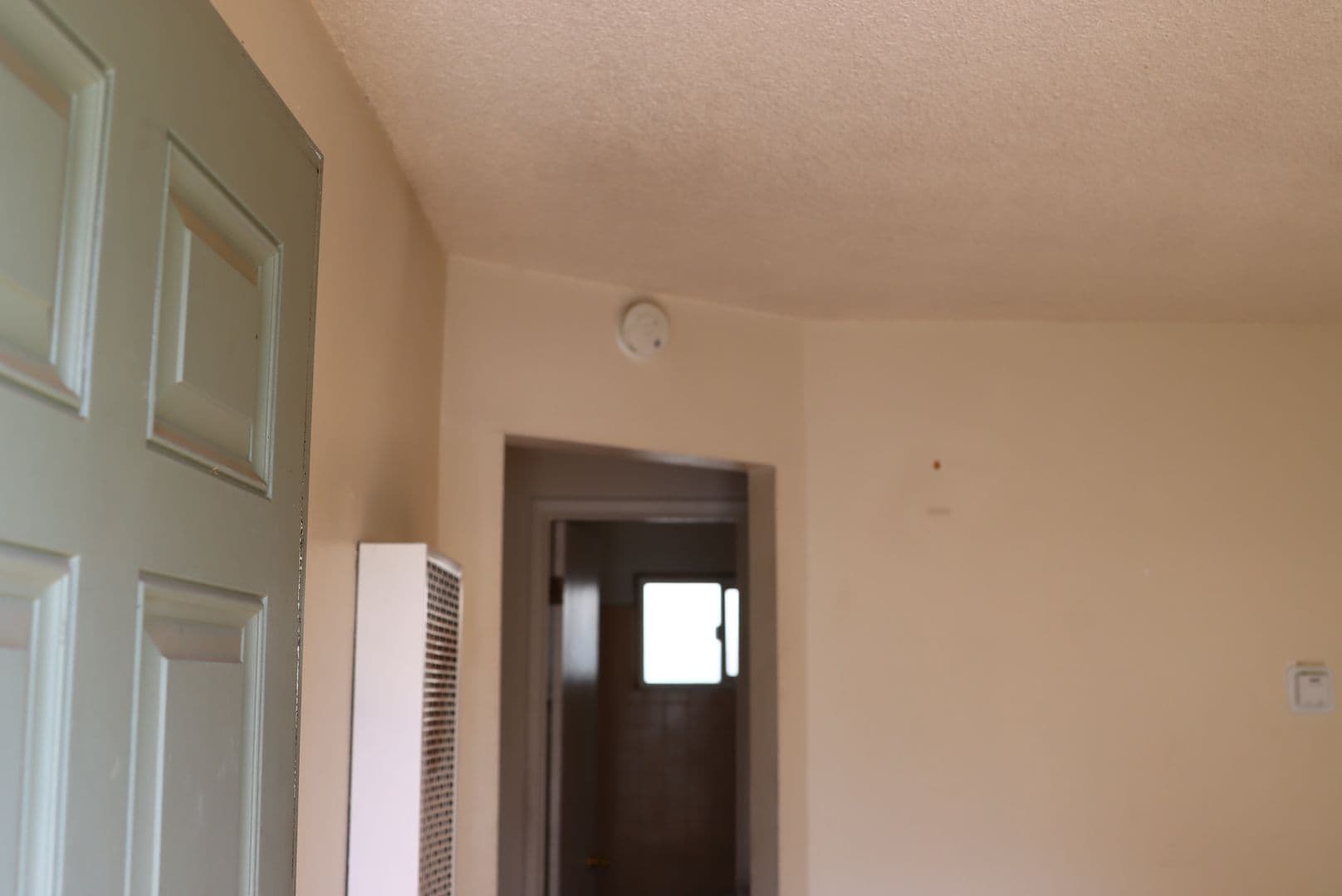 Merced Apartment: 308 W 20th St