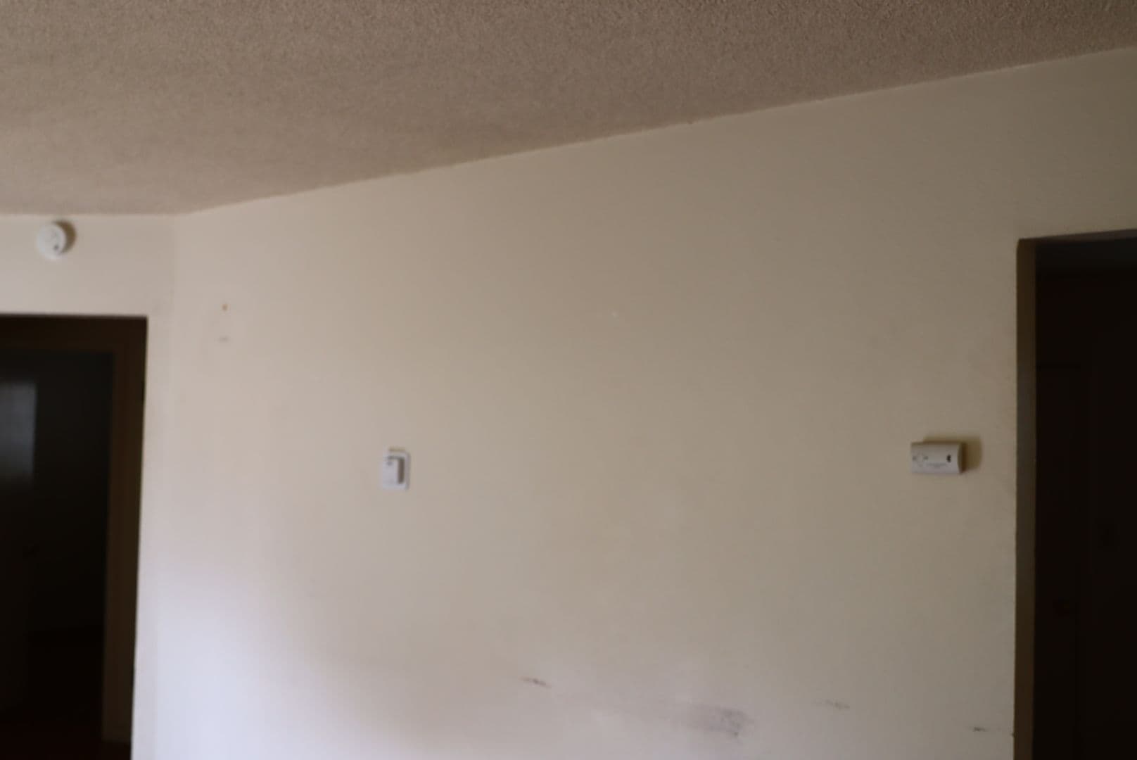 Merced Apartment: 308 W 20th St