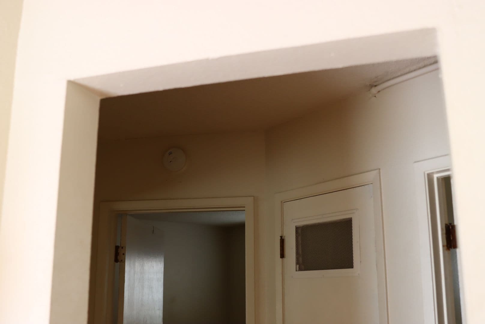 Merced Apartment: 308 W 20th St