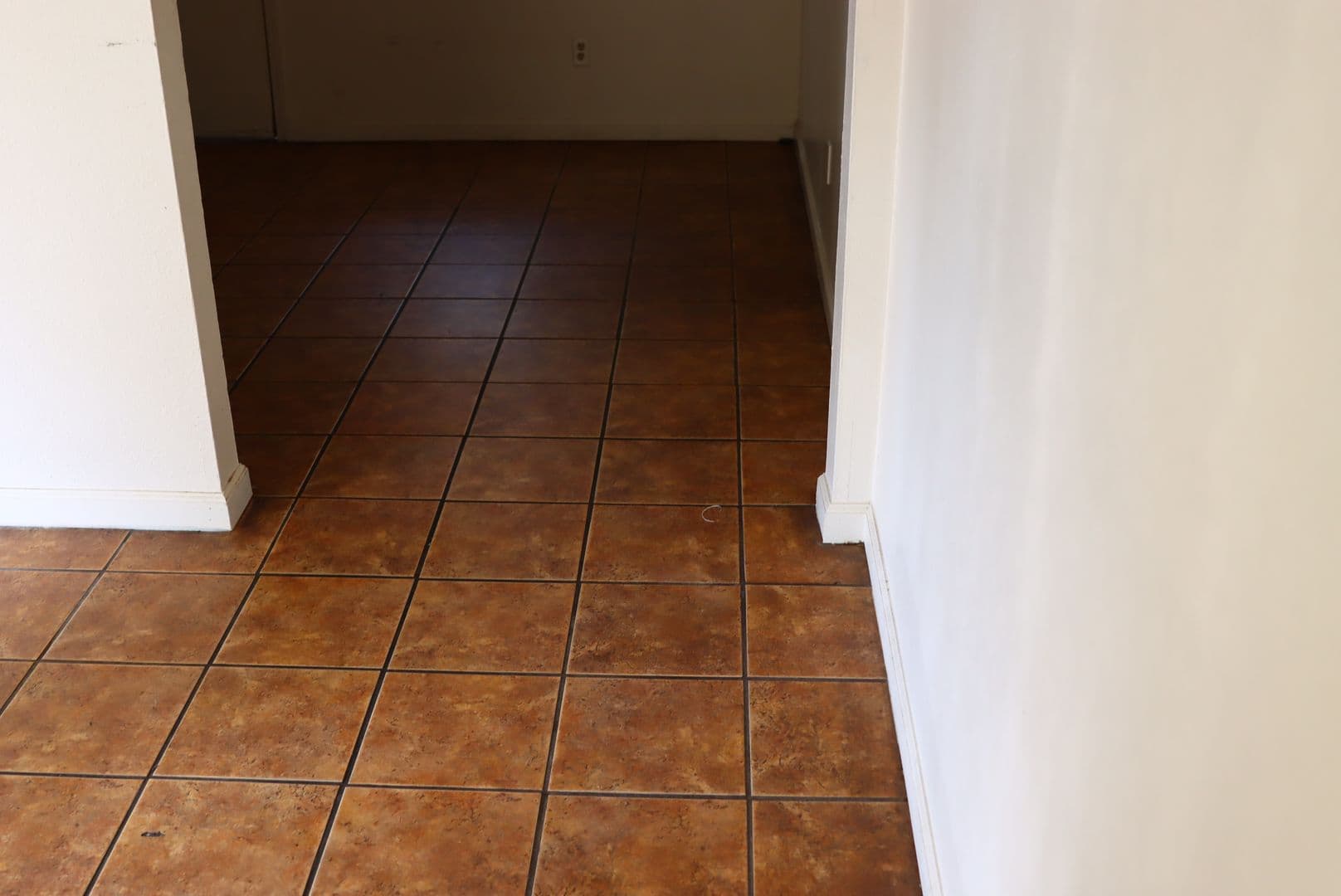 Merced Apartment: 308 W 20th St