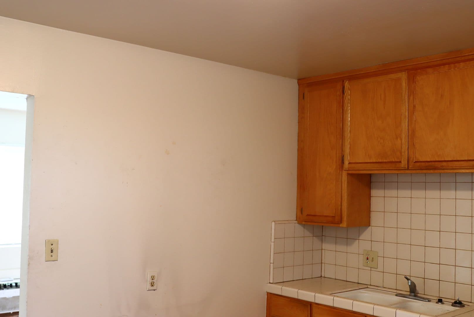 Merced Apartment: 308 W 20th St