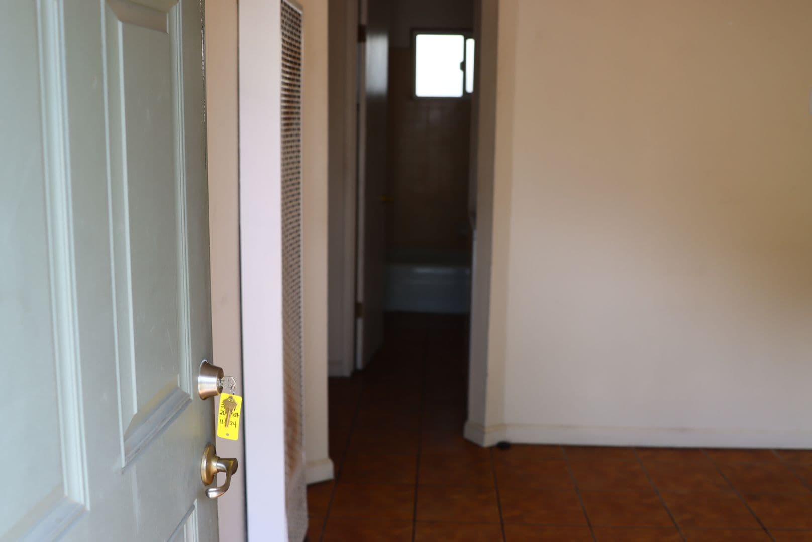 Merced Apartment: 308 W 20th St
