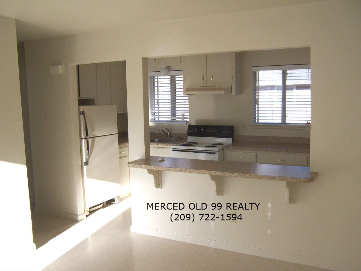 Merced Apartment: 101 E 12th Street