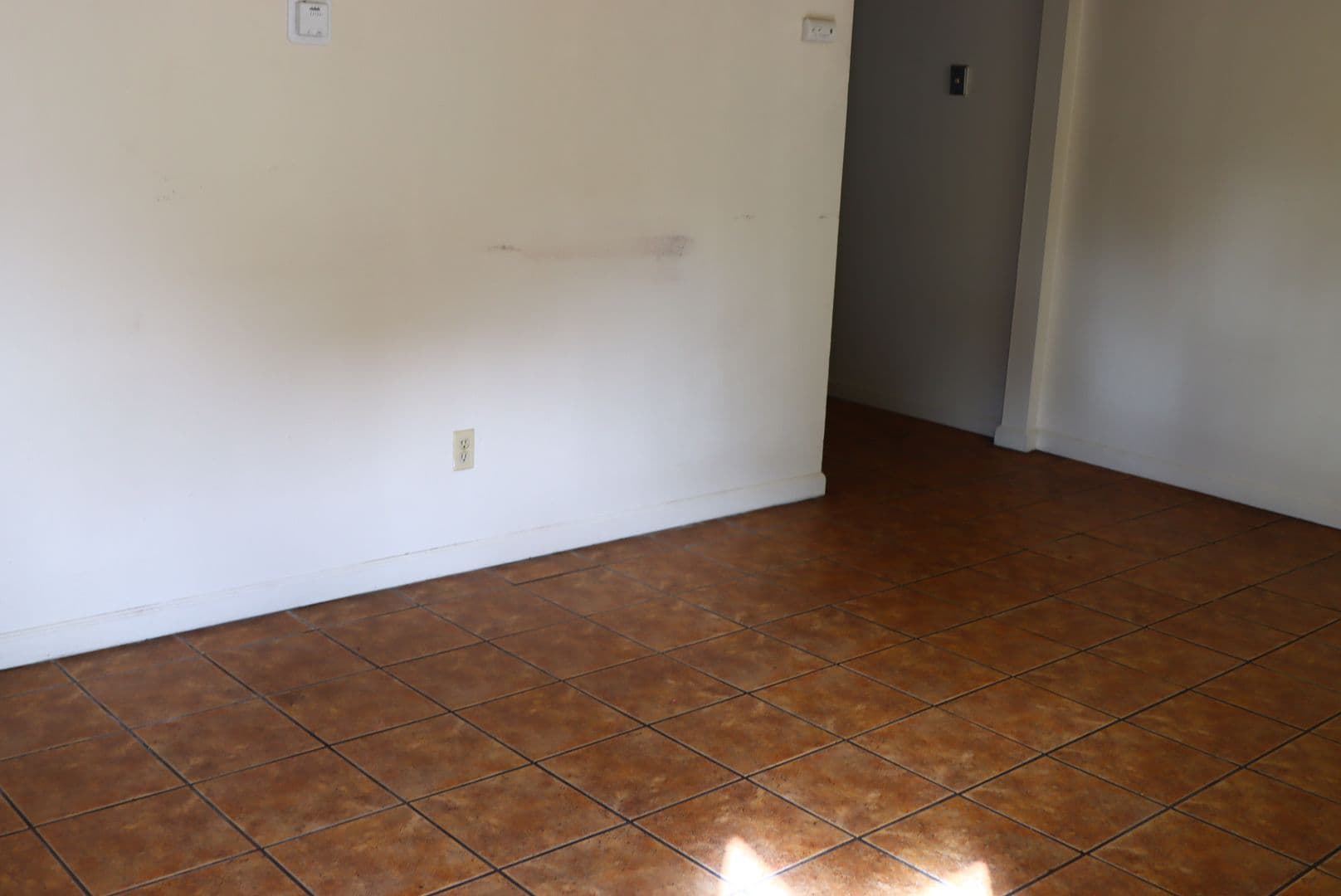 Merced Apartment: 308 W 20th St