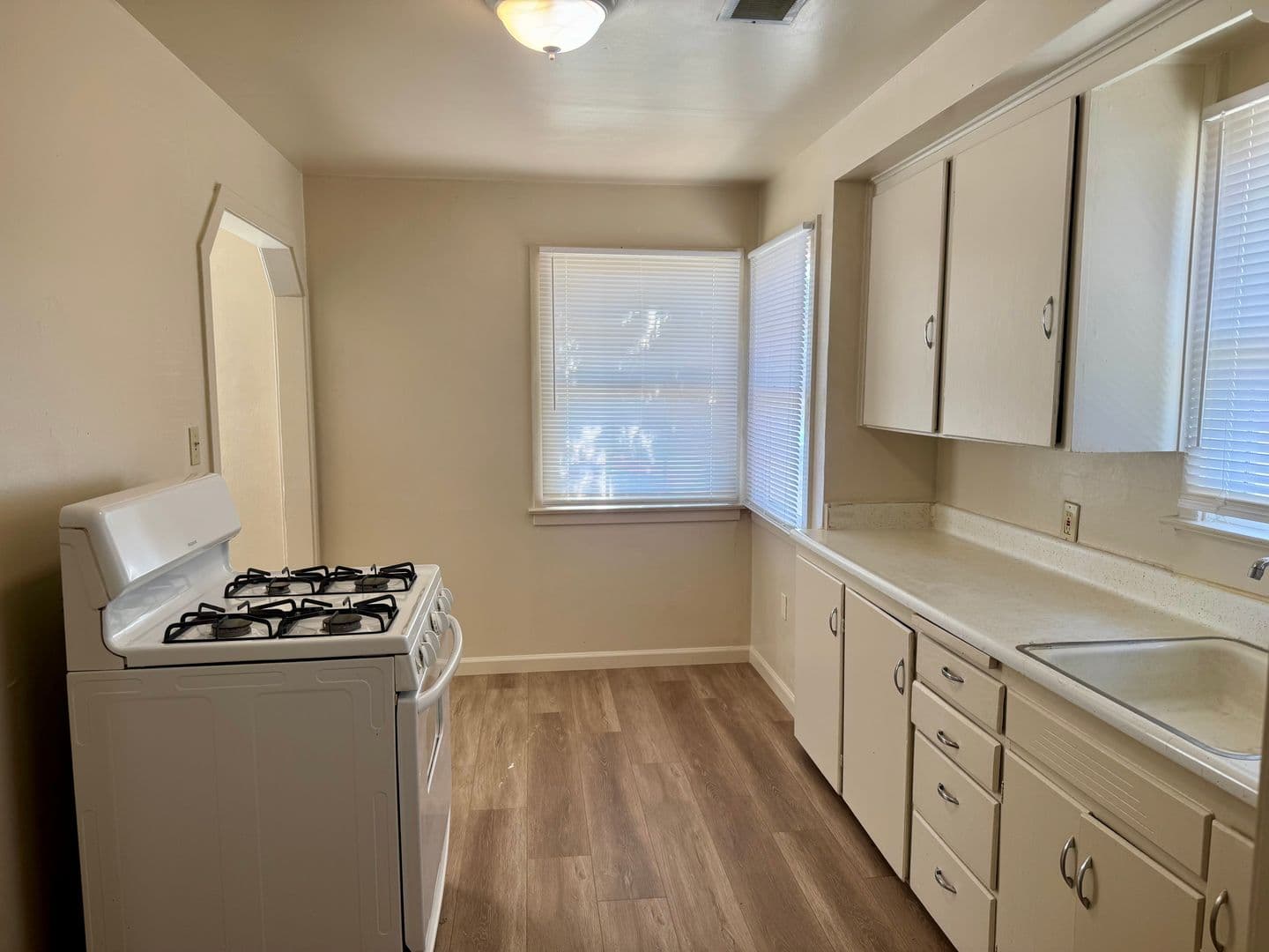 Merced Apartment: W 20th St
