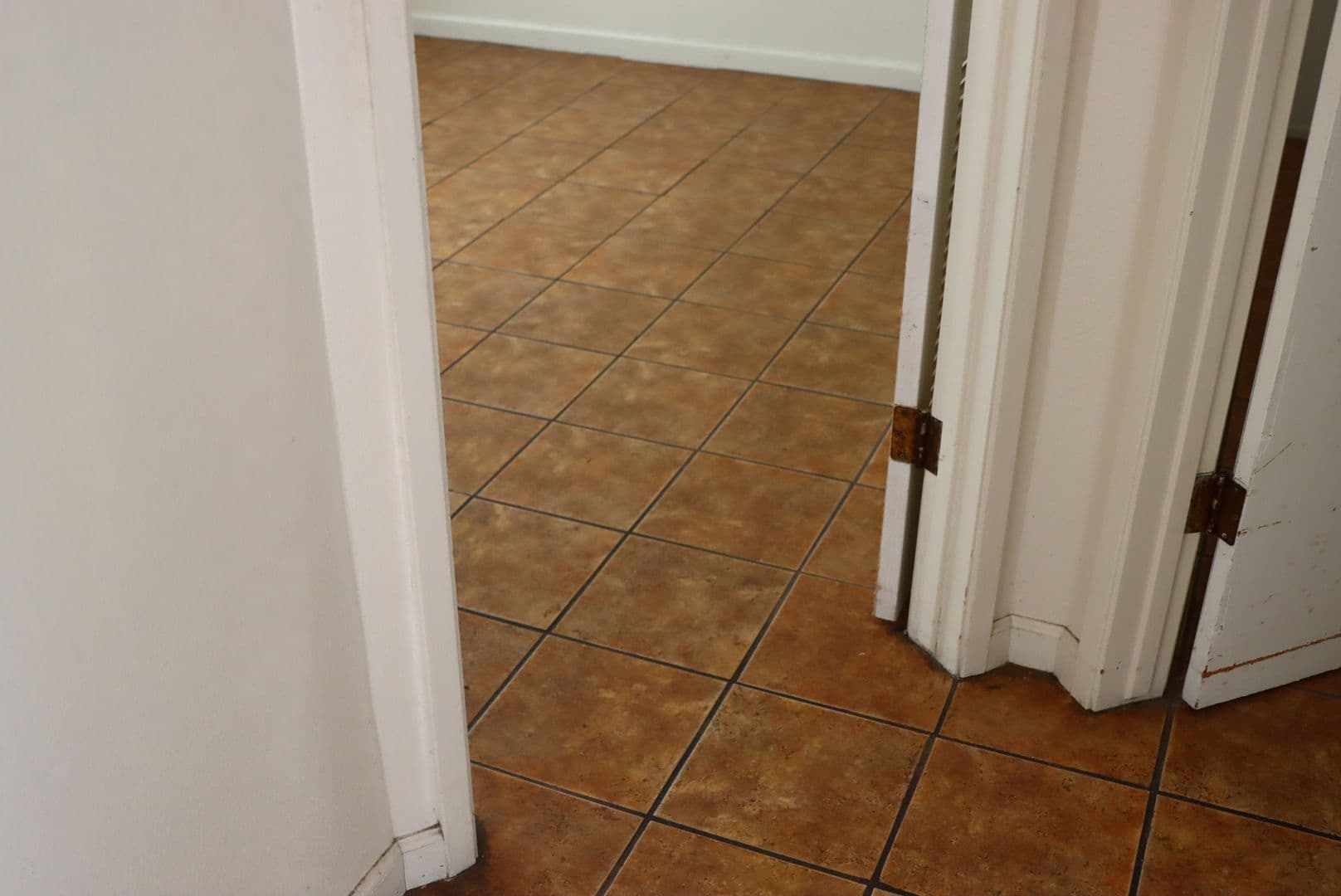 Merced Apartment: 308 W 20th St
