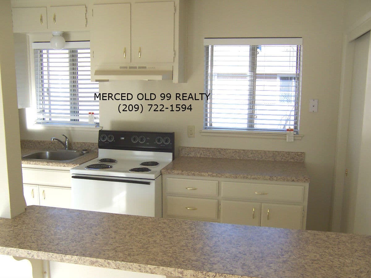 Merced Apartment: 101 E 12th Street