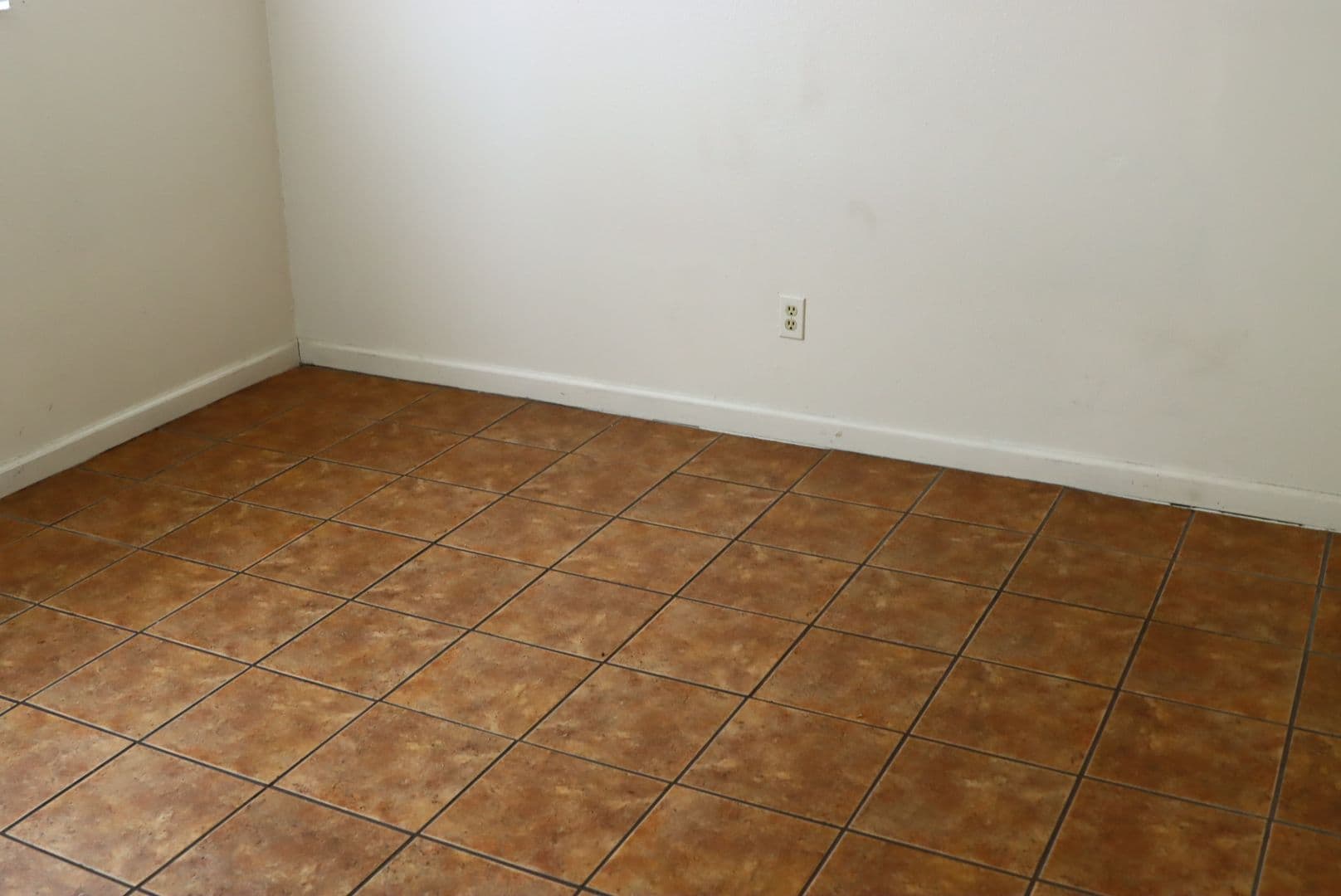 Merced Apartment: 308 W 20th St