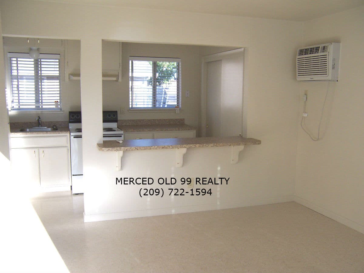 Merced Apartment: 101 E 12th Street