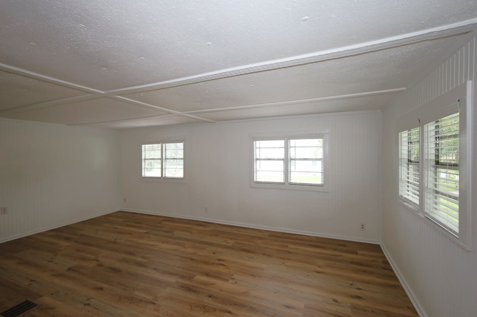 Ray City House: 327 North Street
