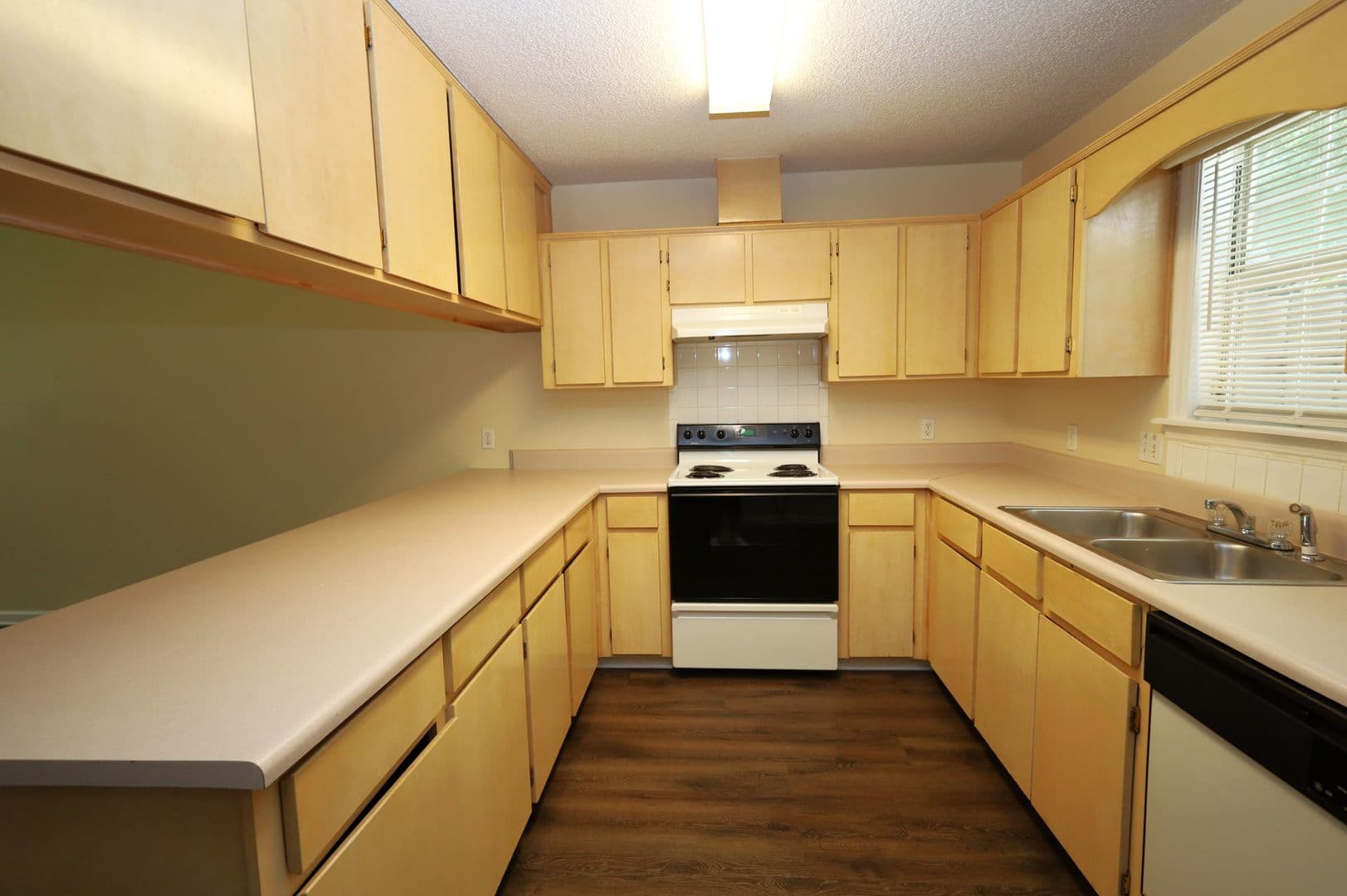 Valdosta Apartment: 2105 Baytree Road
