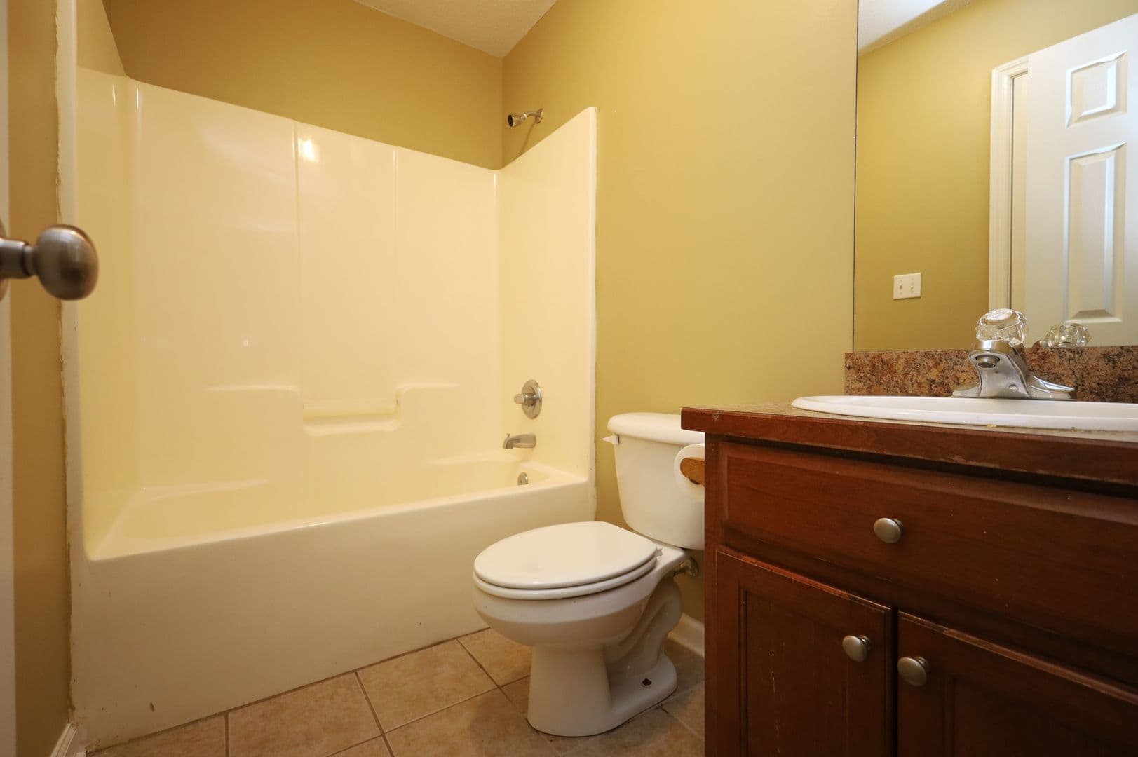 Valdosta Apartment: 1728 Eli PL