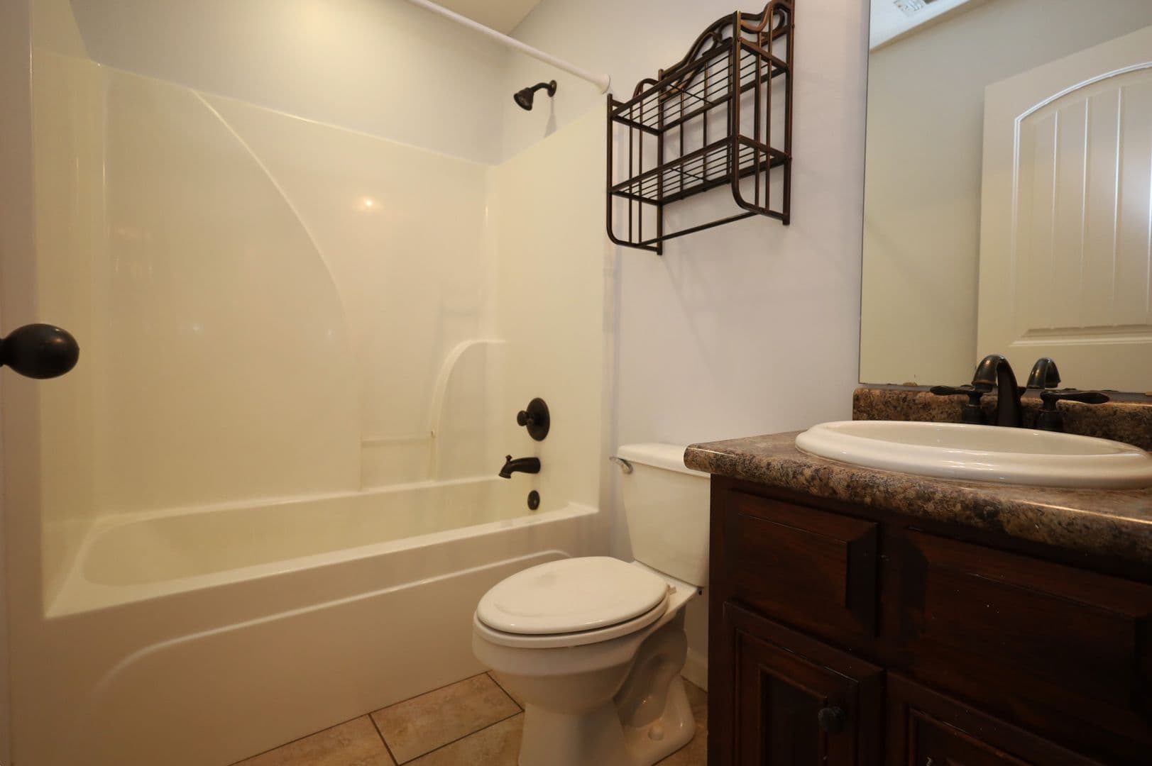 Lakeland House: 124 Mill Pond Pl
