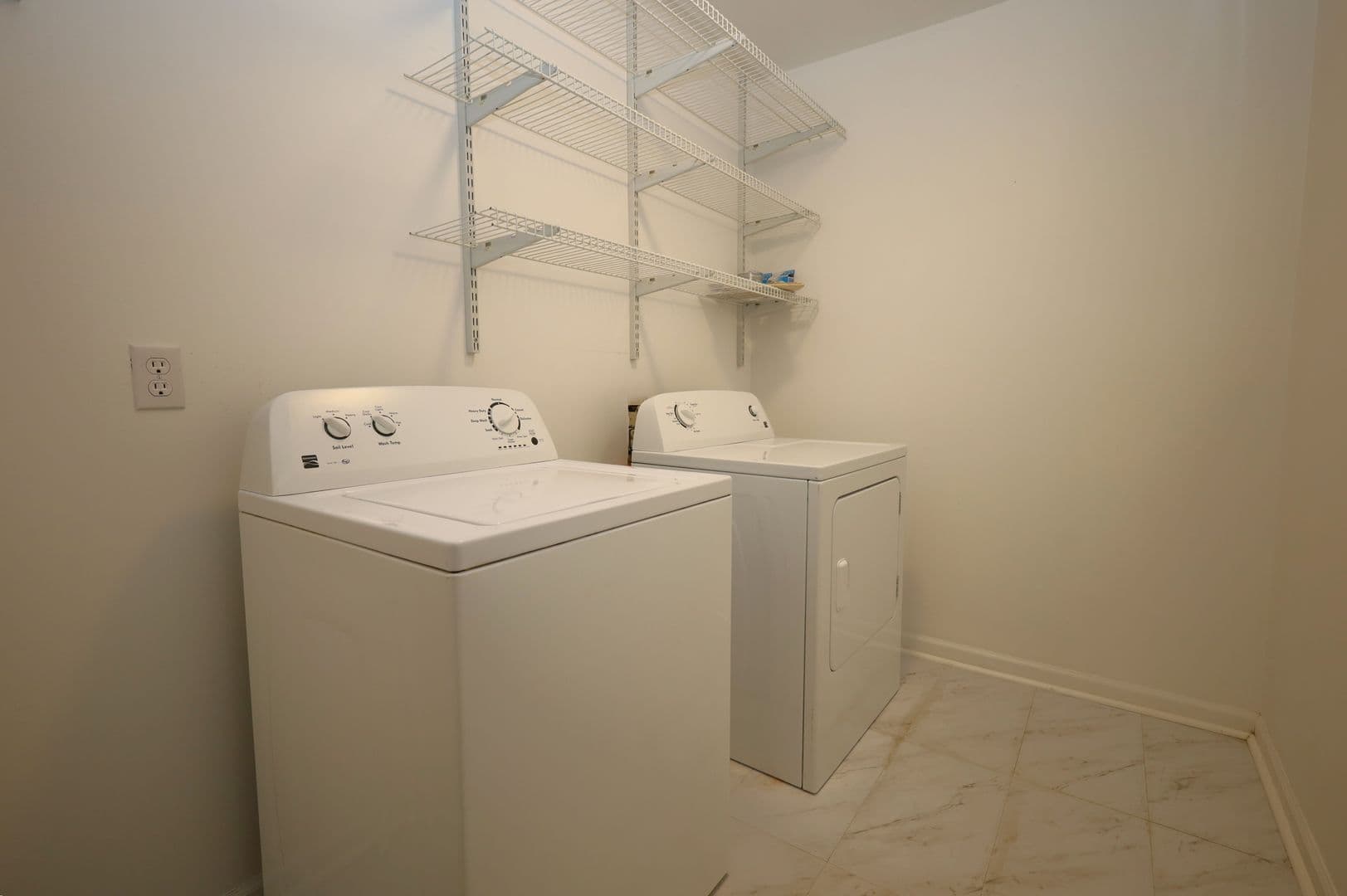 Valdosta House: 2208 Northwood Circle