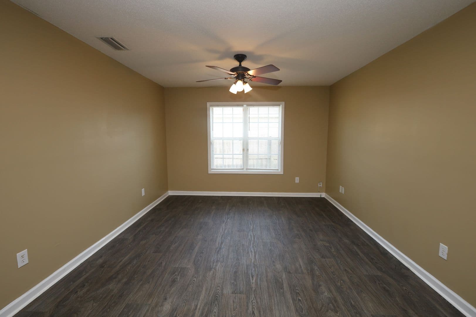 Valdosta Apartment: 1728 Eli PL