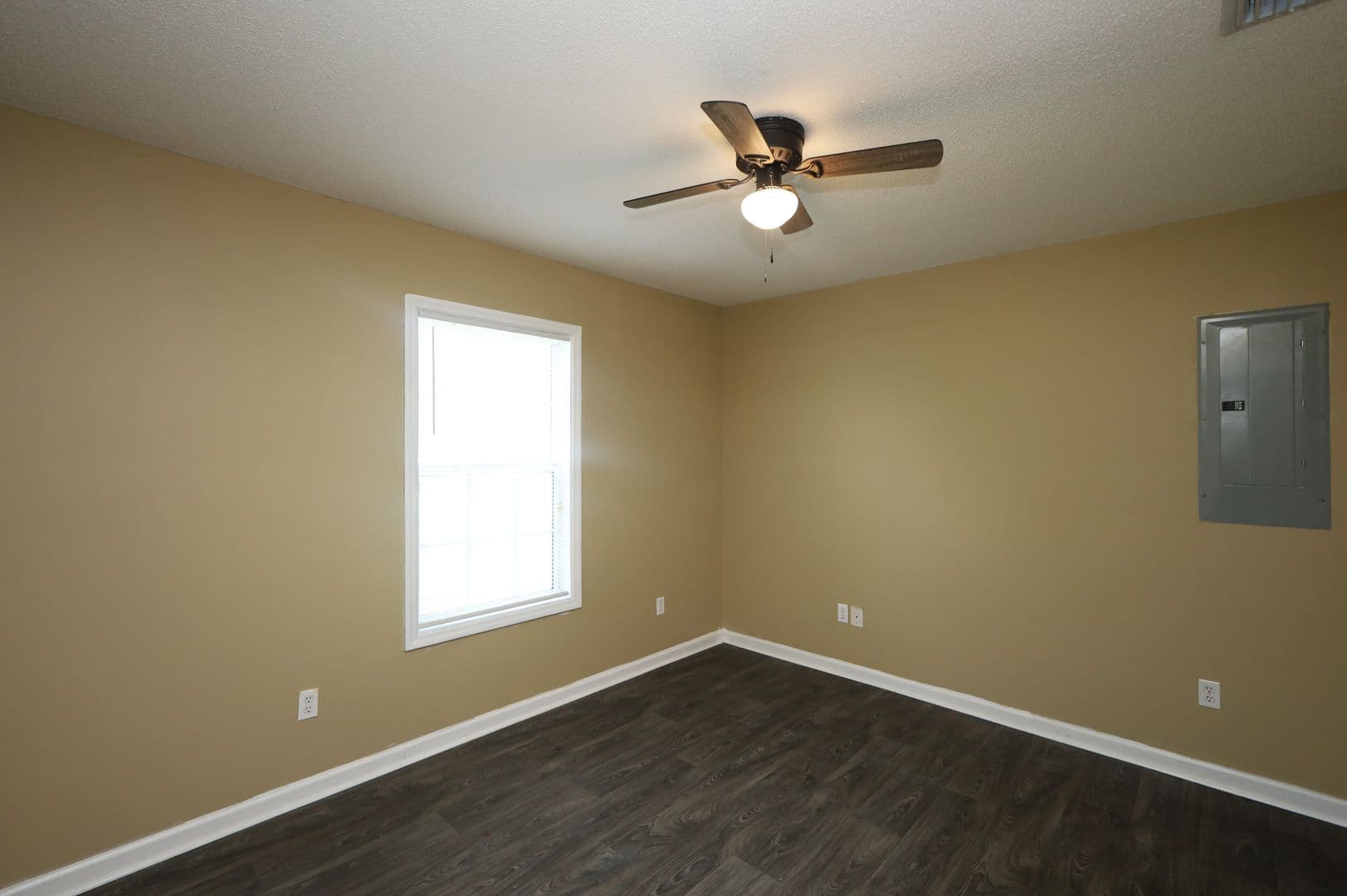 Valdosta Apartment: 1728 Eli PL