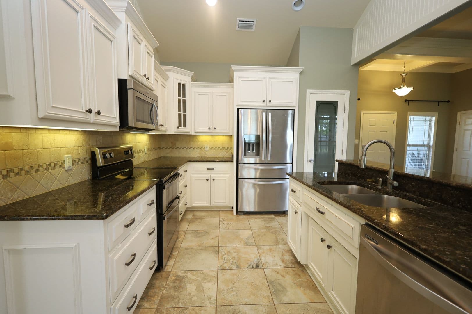 Hahira House: 4634 Amelia Circle