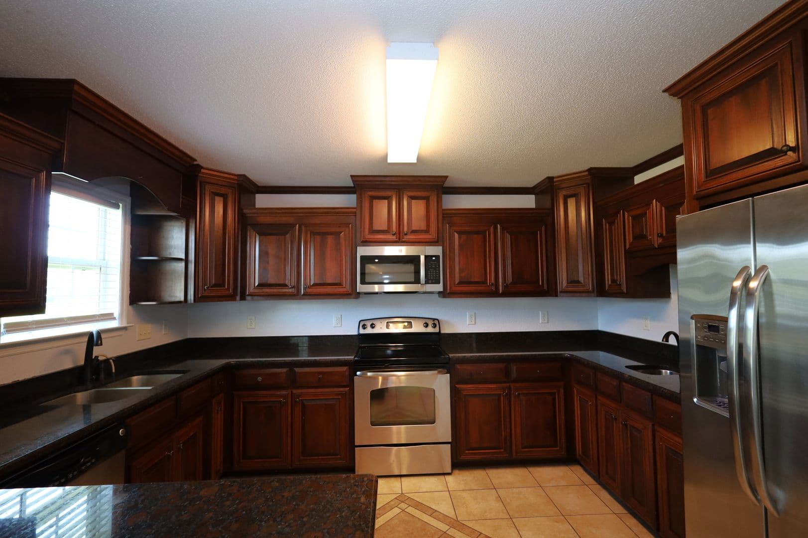 Lakeland House: 124 Mill Pond Pl